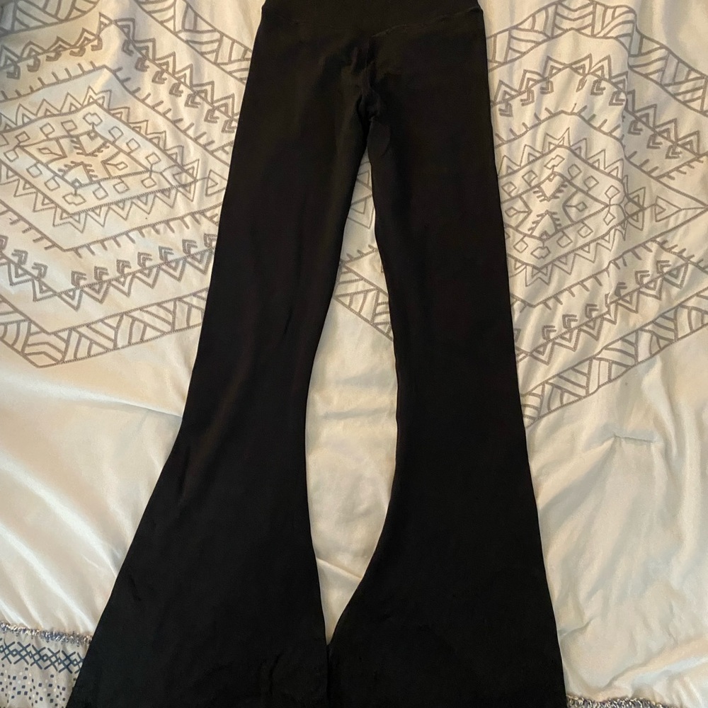 Size Small Short American Eagle flair leggings
